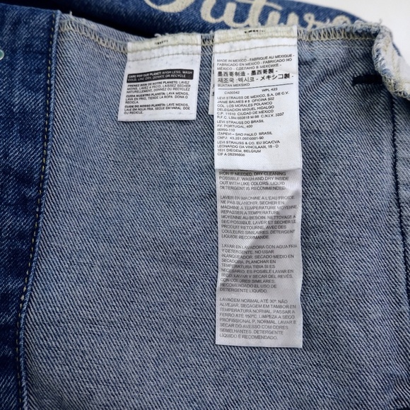 Levi's 2018 Limited Edition "I Have Seen The Future" Jacket (L & XL available) - Picture 9 of 16